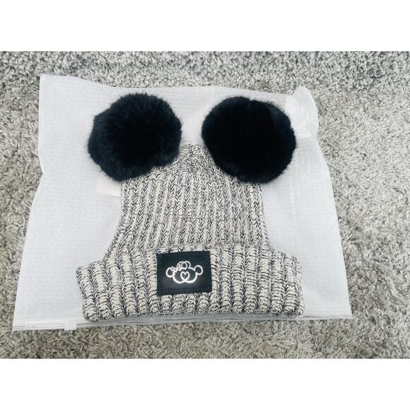 Love Your Melon X Disney Minnie Mouse Beanie Hat Double Pom’s Black main image 7